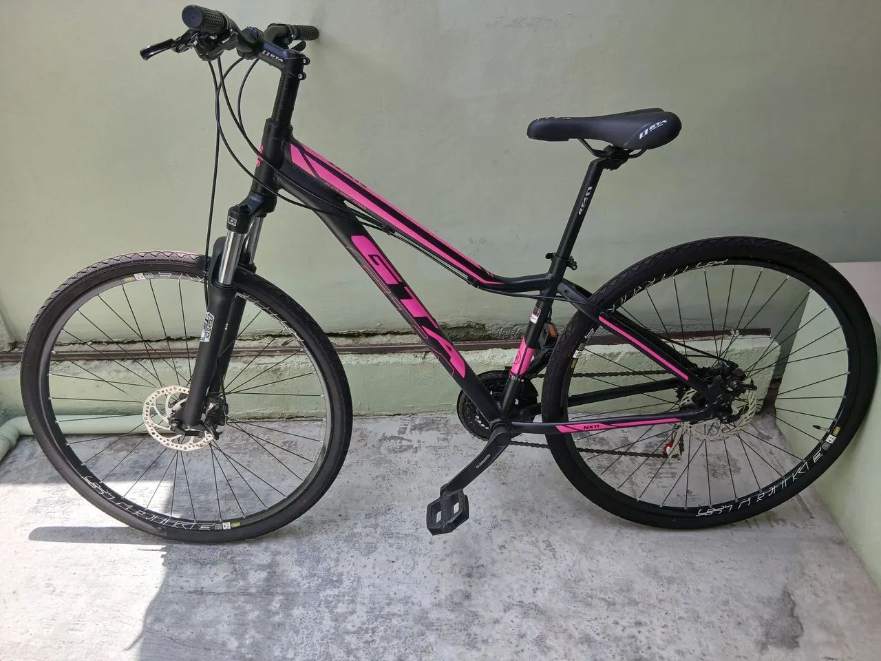 Bicicleta aro 29 praticamente nova  - Foto 2