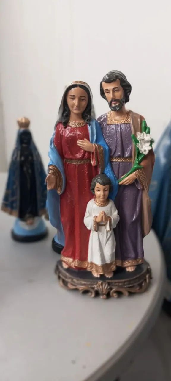 Imagens sagrada família 40 cm em concreto de cimento mão e resina - Foto 3
