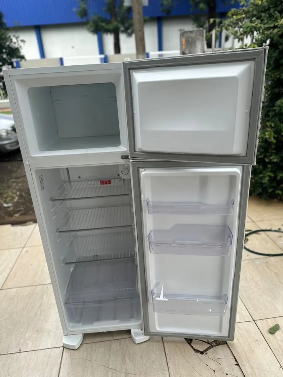Geladeira Electrolux Duplex 260 Litros - Foto 4