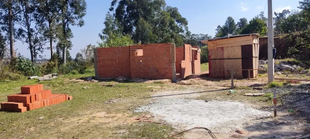 Lote 100 m2 dentro de clube de campo (várias opções de lazer)