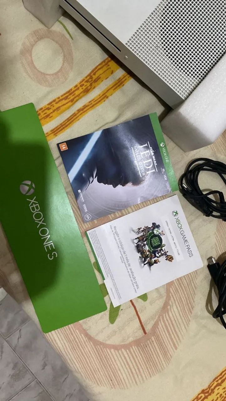 ? VENDO XBOX ONE S 1TB COMPLETO - Foto 2