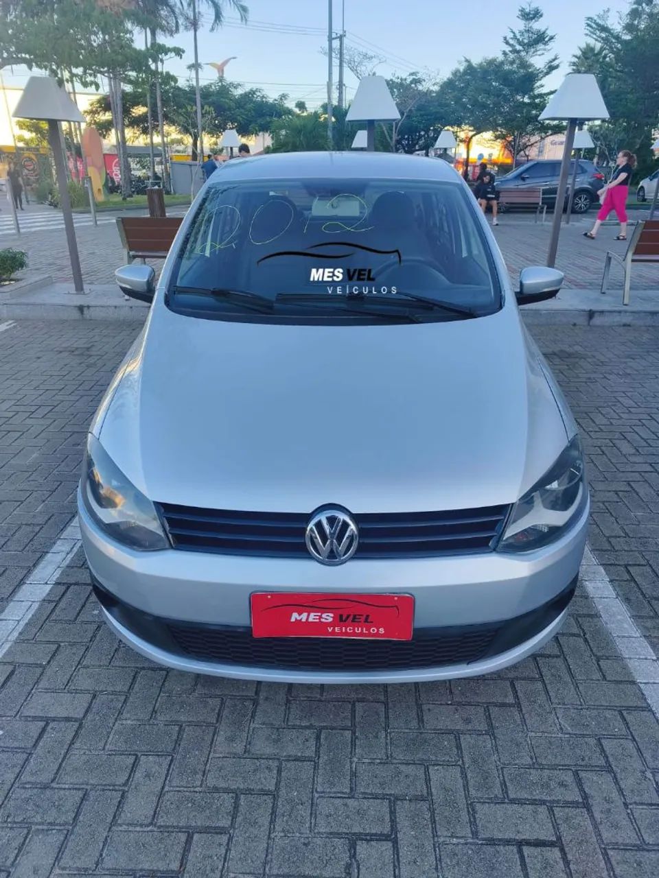 VOLKSWAGEN Fox Itrend 1.0 ano 2012