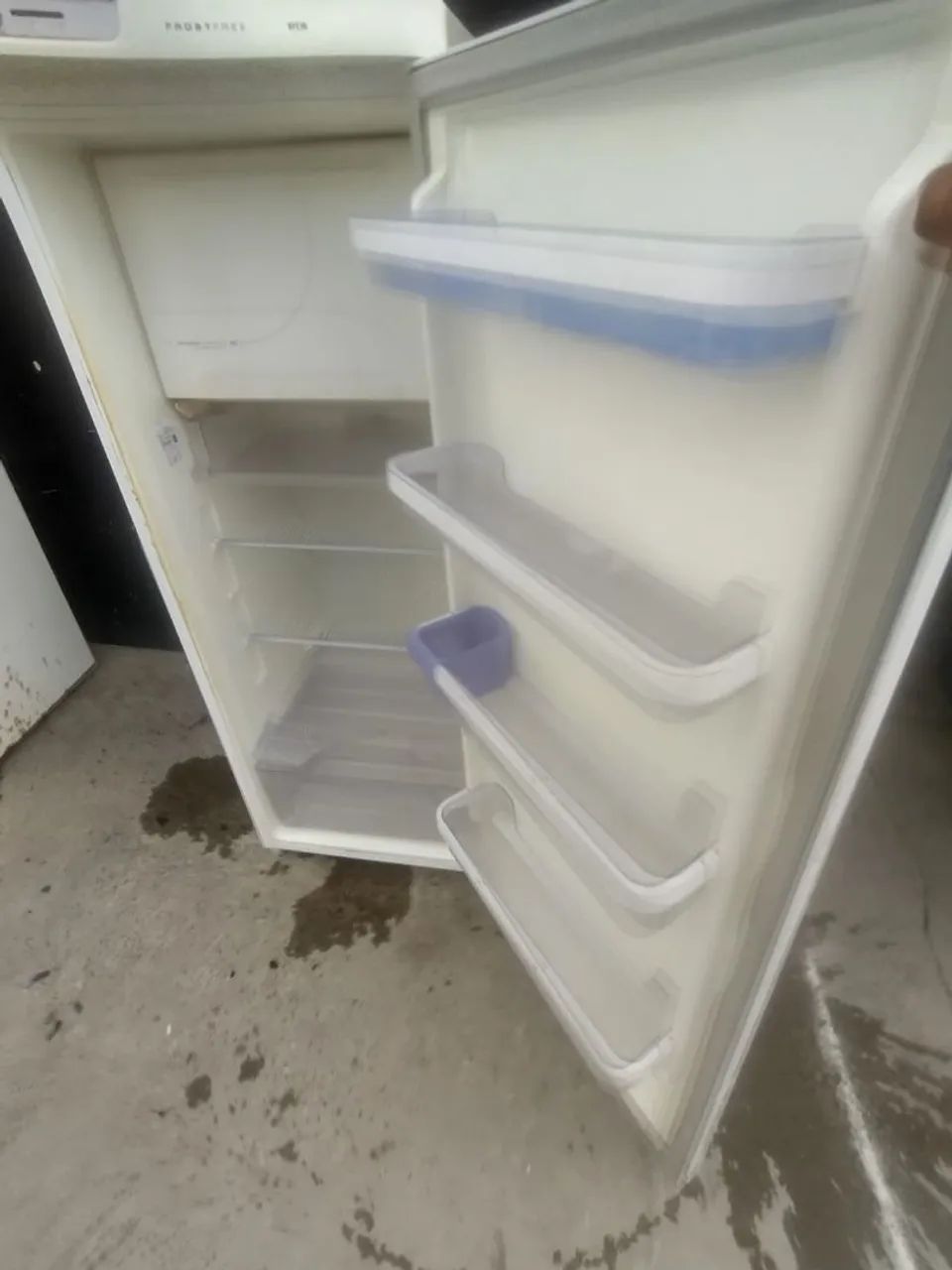 Electrolux geladeira uma porta só.  - Foto 3