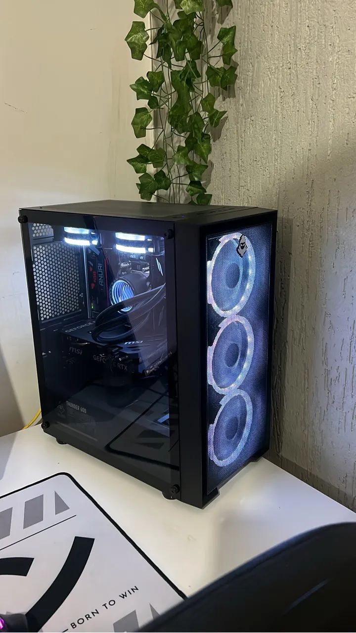 PC GAMER - RTX 4060 8GB
