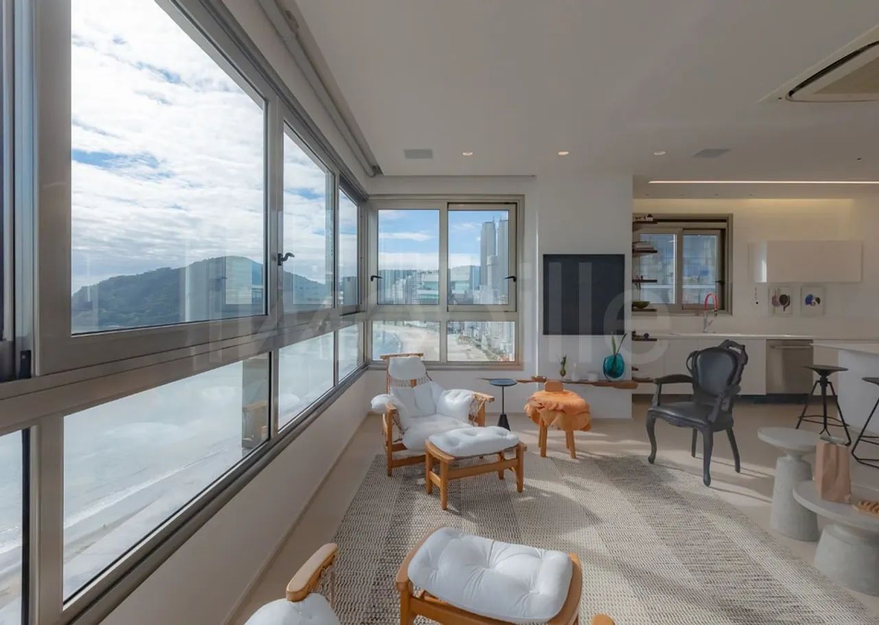 Apartamento mobiliado no Edifício Apogee em Balneário Camboriú - Foto 2