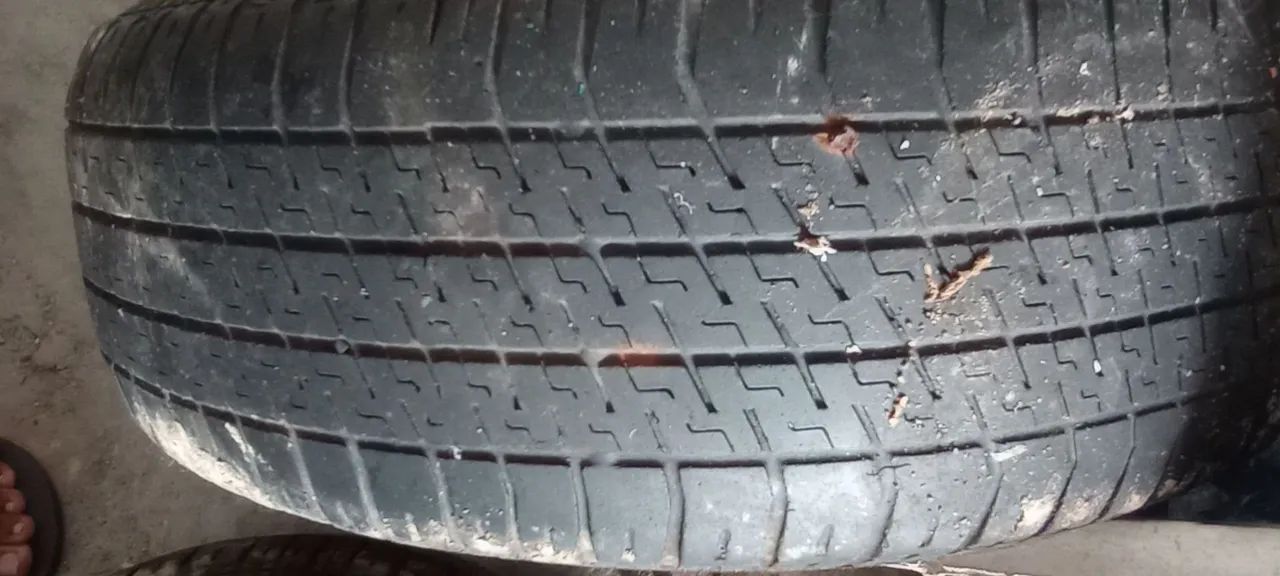Pneu de carro aro 14 - Foto 3