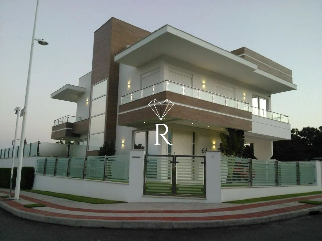 Casa com 4 quartos no bairro Lagoa da Conceição - Foto 2