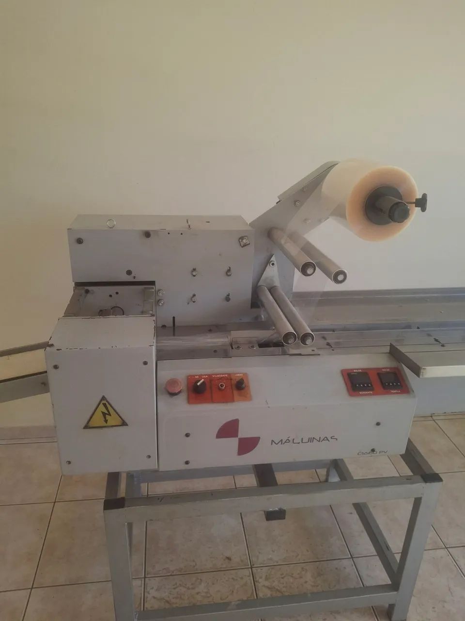 Embaladora automática Flow Pack Cassan 