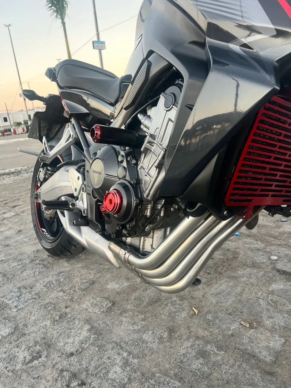 Cb 650 F 2015 em estado de zero  - Foto 3