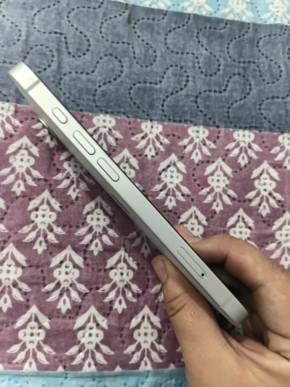 iPhone 16e  - Foto 2