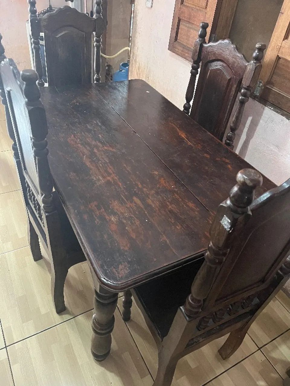 MESA E CADEIRAS MADEIRA MACIÇA  - Foto 2