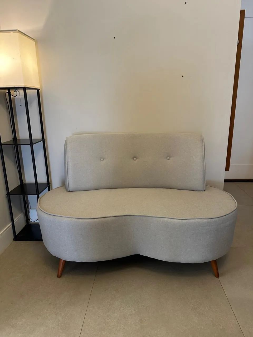 Sofa Chaise 2 Lugares Linho - Foto 2