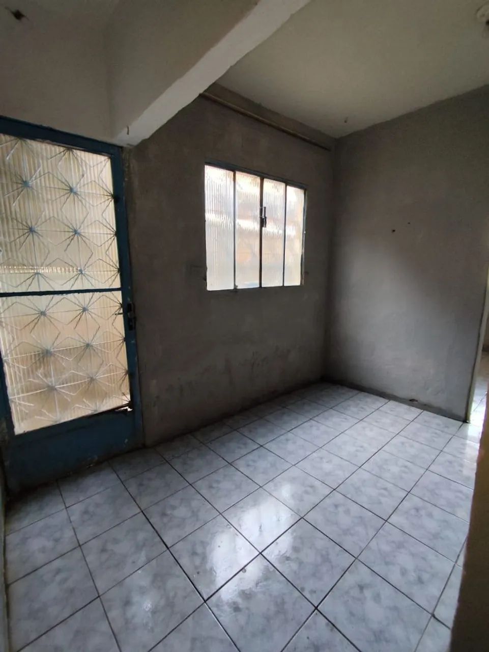 Vendo uma casa grande com quintal bem ampla  - Foto 5