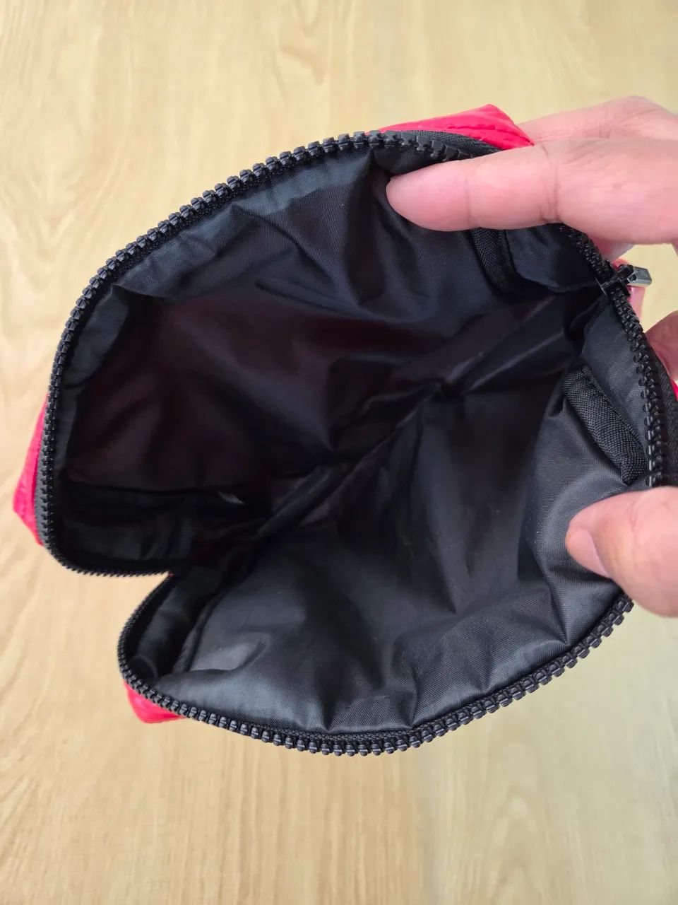 necessaire mac puffer vermelha - Foto 5