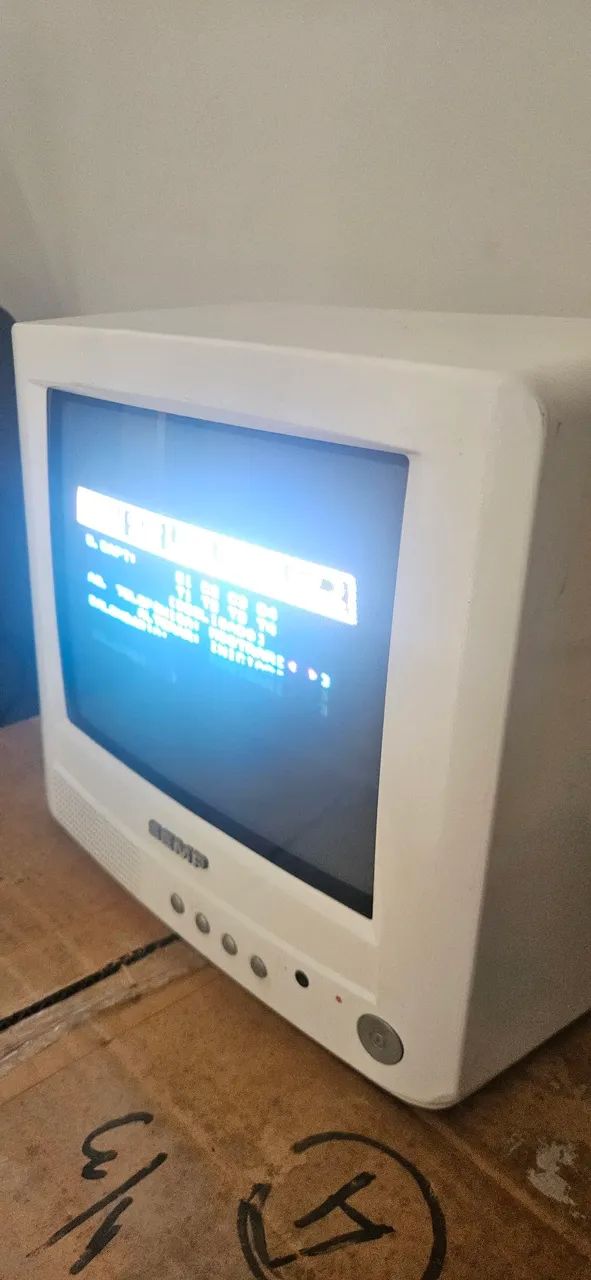 Tv semp 10 polegadas defeito 