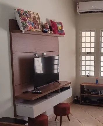 Painel tipo Rack para TV 50"