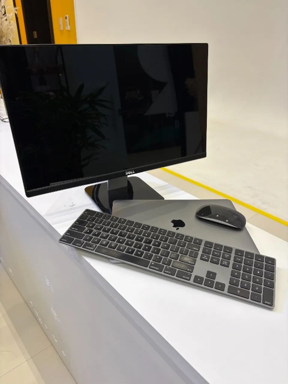 MacBook Pro (13 polegadas, M2, 2022, 8Gb) - Notebooks - Córrego