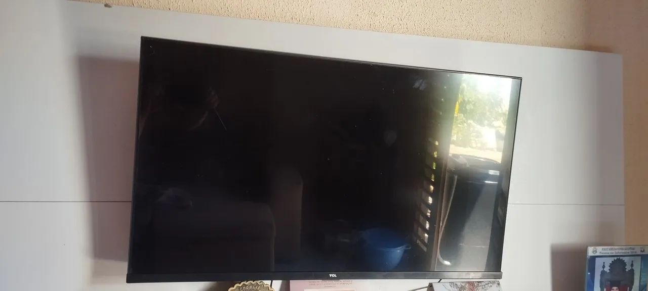 TV TCL 42 Polegadas para retirada de peças.