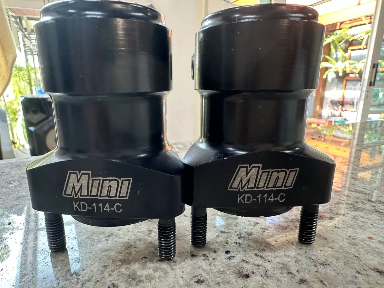 Cubo de alumínio de kart traseiro 