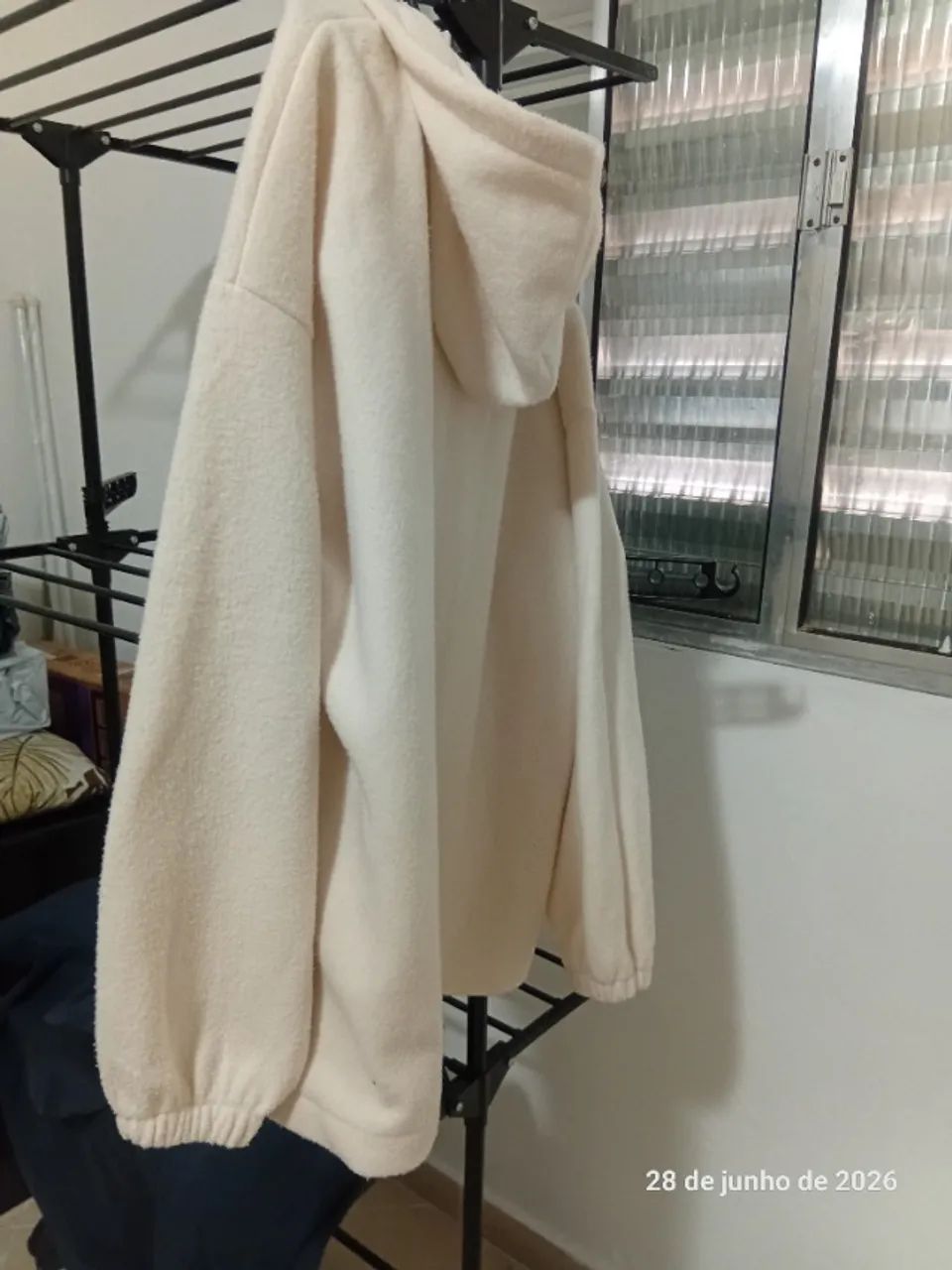 Blusa quentinha soft creme - Foto 3
