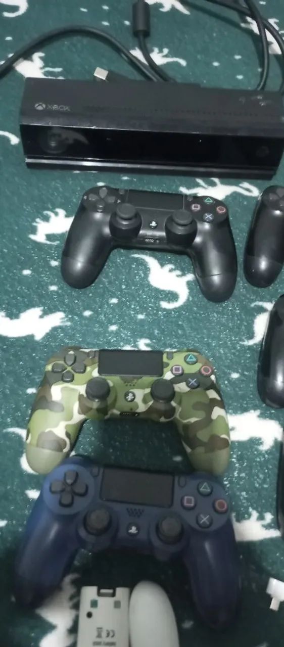 Lote de controles e outros acessórios  - Foto 2