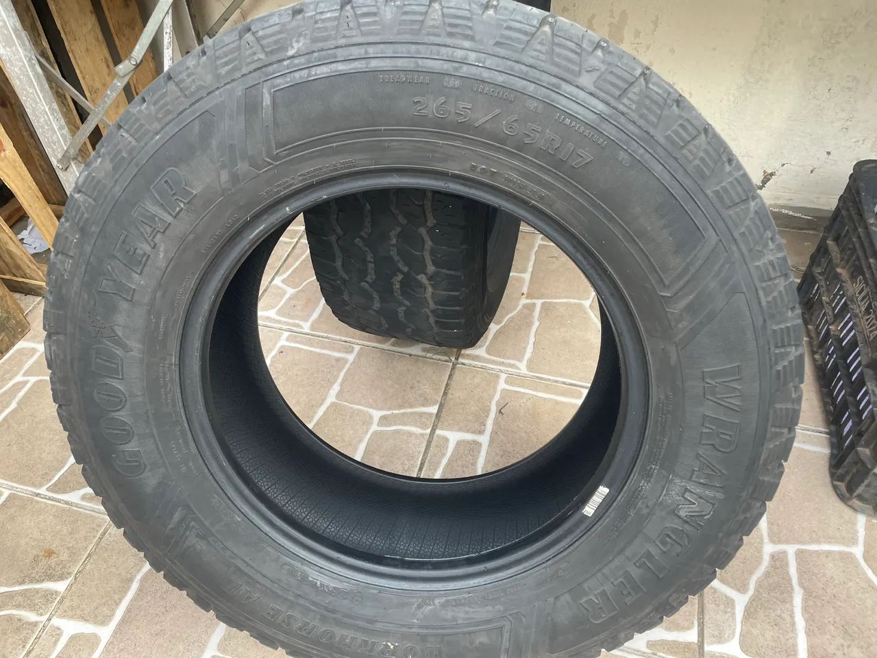 Pneu 265/65 aro 17 meia vida  - Foto 5