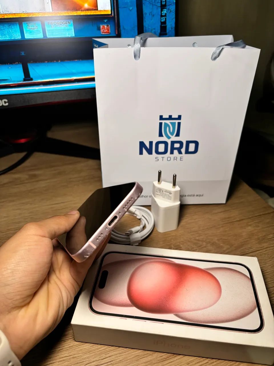 IPhone 15 rosa 128gb - Foto 4