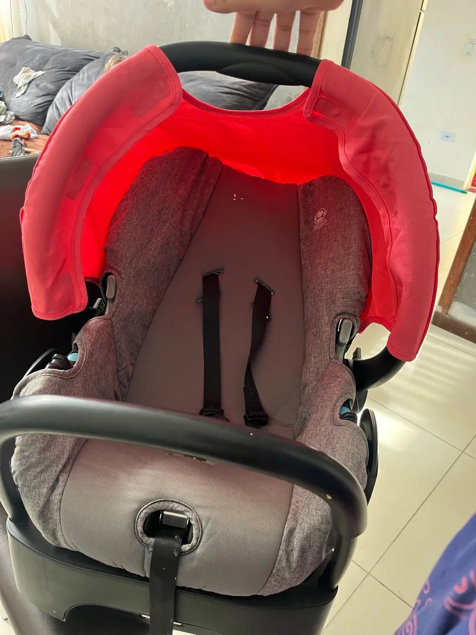 Vendo ou troco bebê conforto com base - Foto 3
