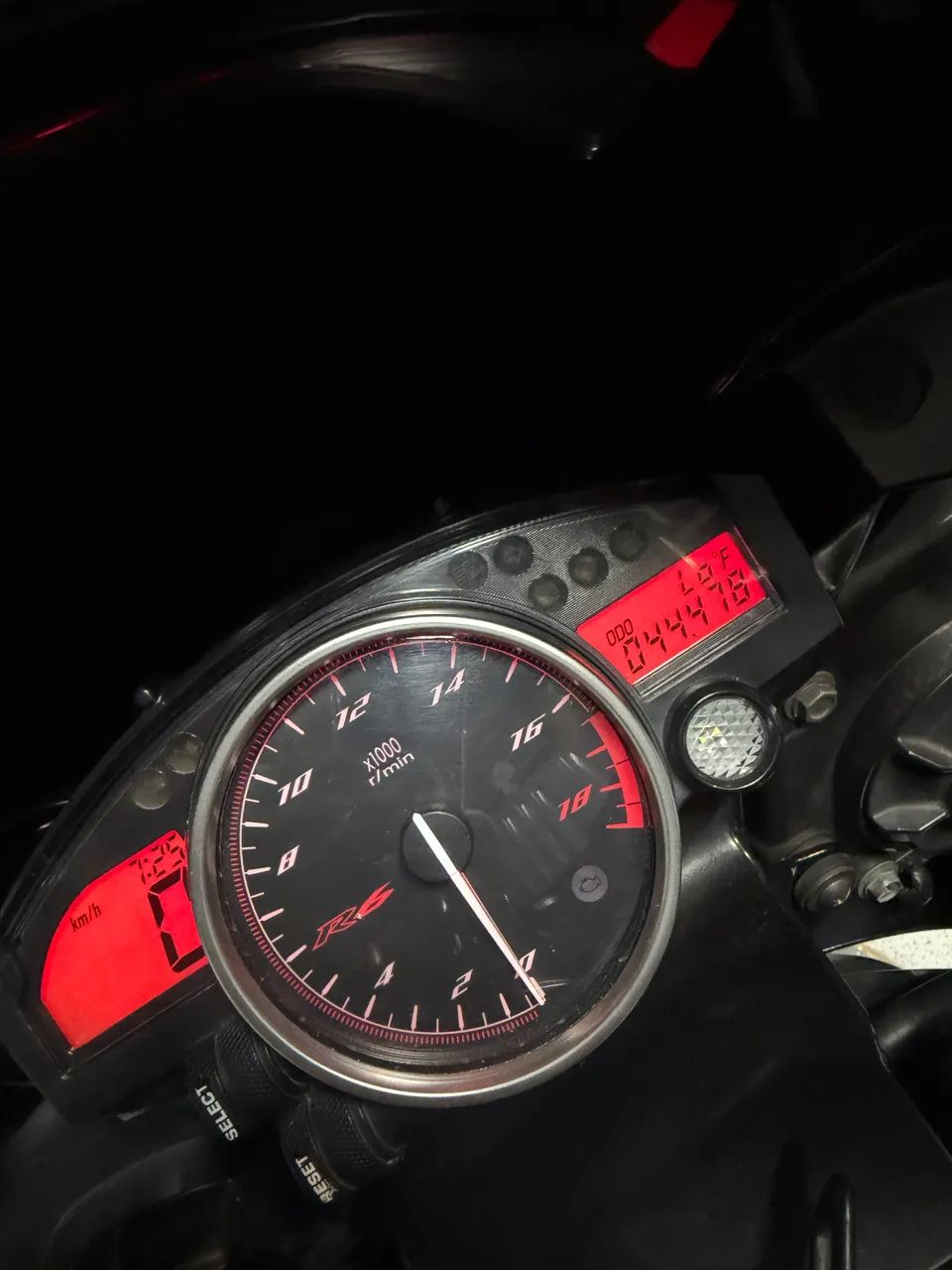 YZF - R6  - Foto 3