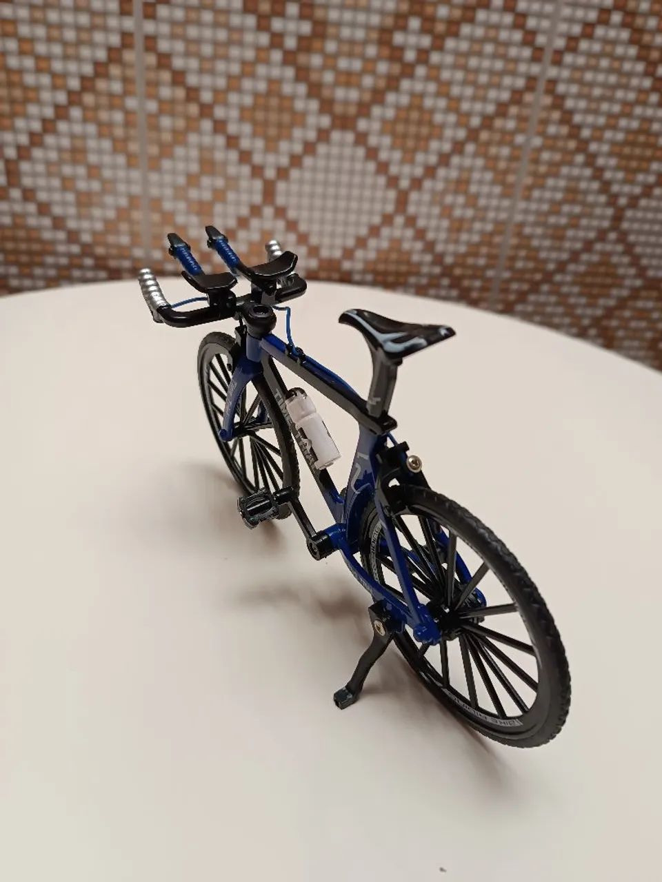 Decoração Bicicleta Time Trial Articulada Azul Escuro - Foto 4