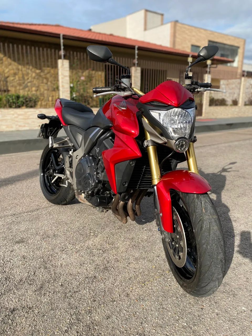 Cb 1000r 
