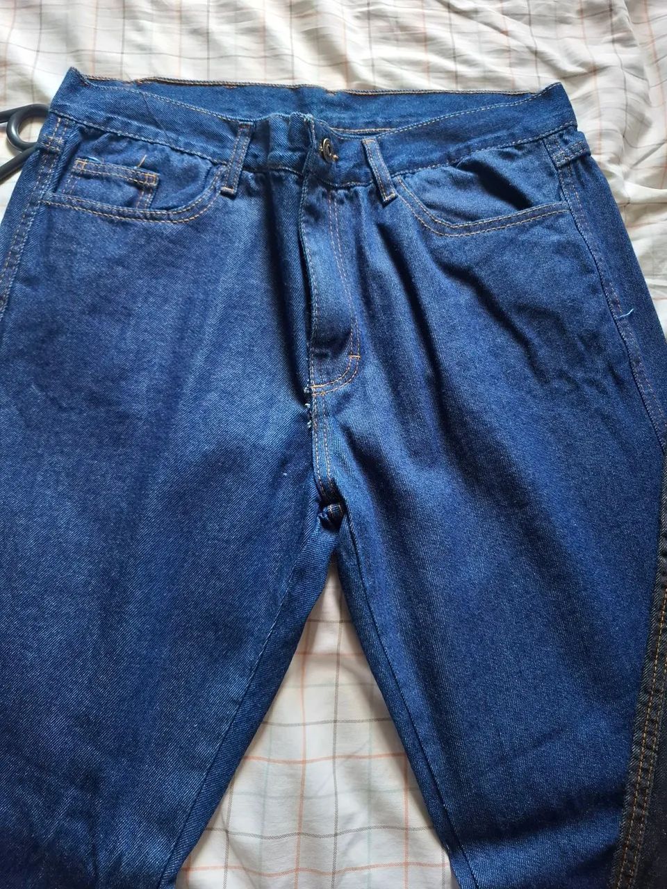  Calças jeans azul e preta tamanho 46 - Foto 2
