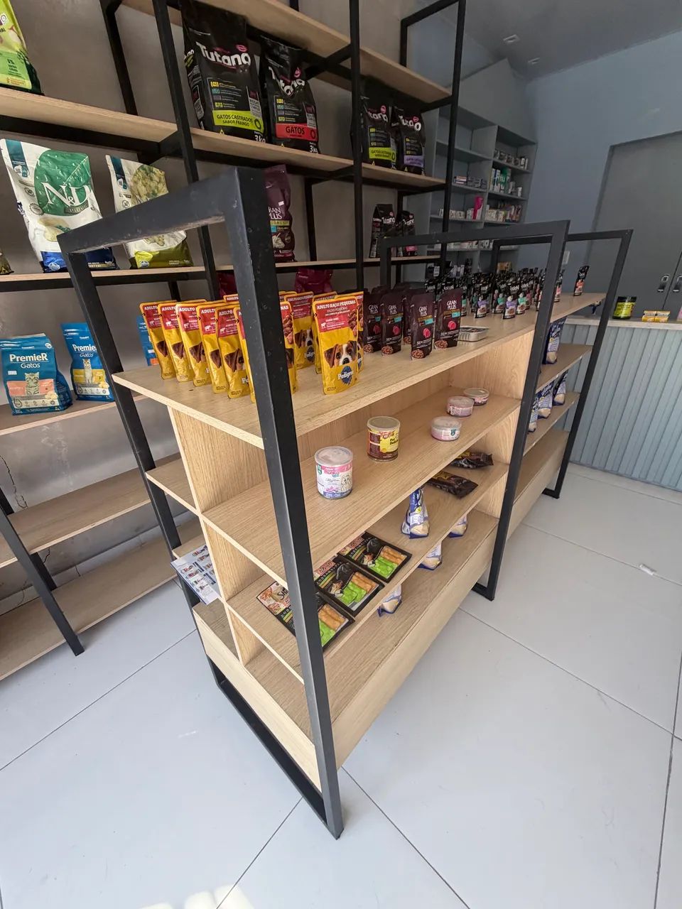 Móveis planejados pet shop de mdf - Foto 2