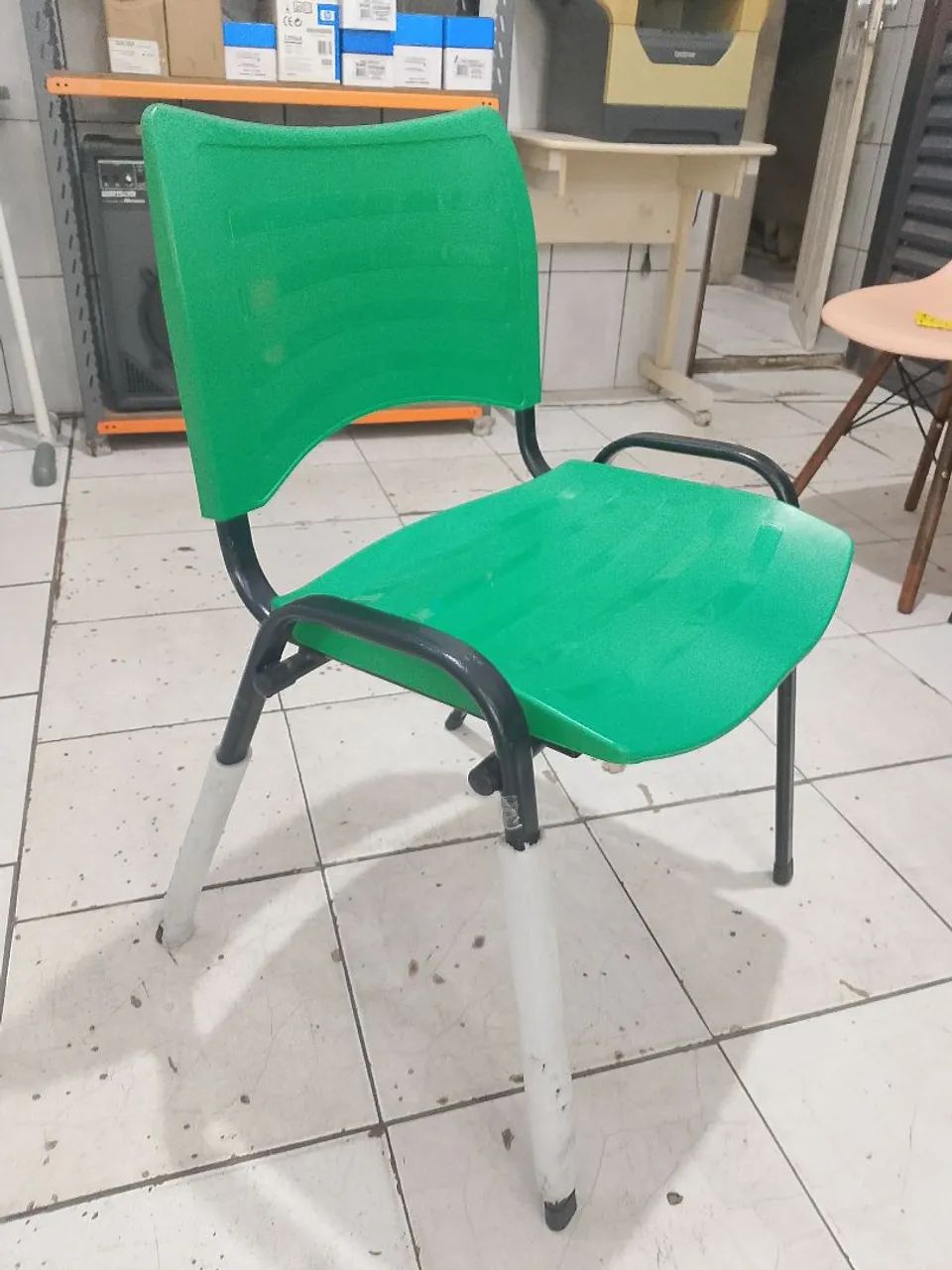 Cadeira fixa color  - Foto 4