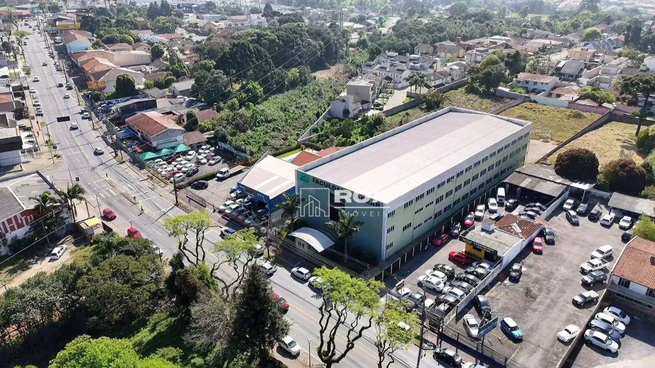 Excelente imóvel comercial de 4.238m² de área construída no bairro Orleans - Foto 2