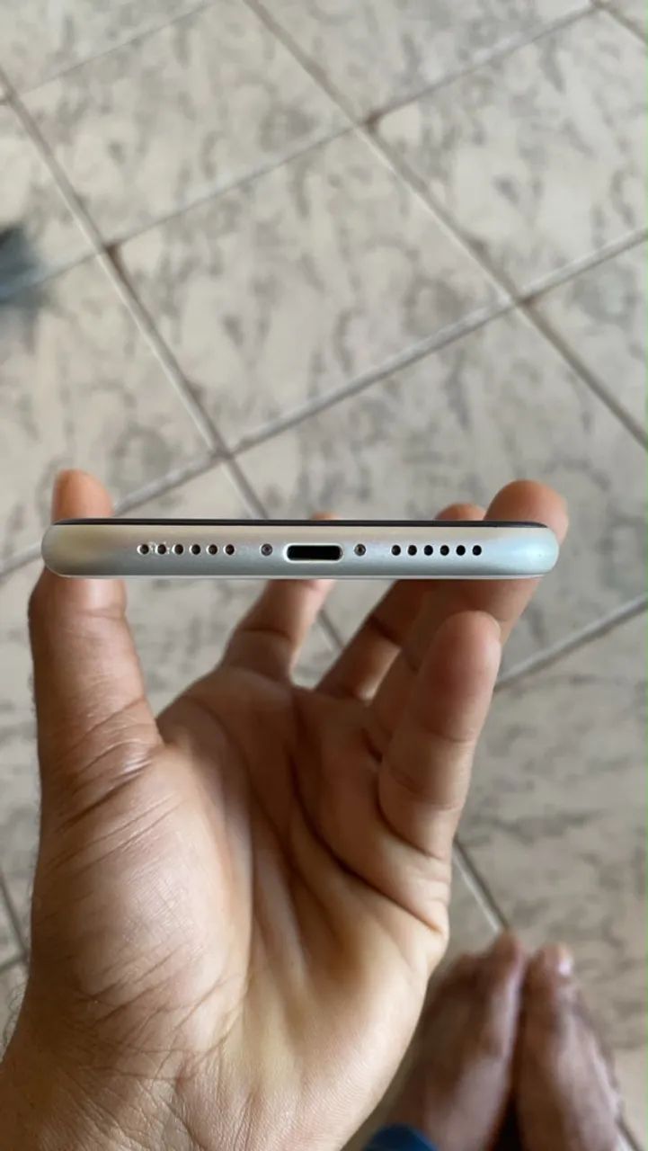 Vendo IPhone 11 128 giga Branco - Foto 2
