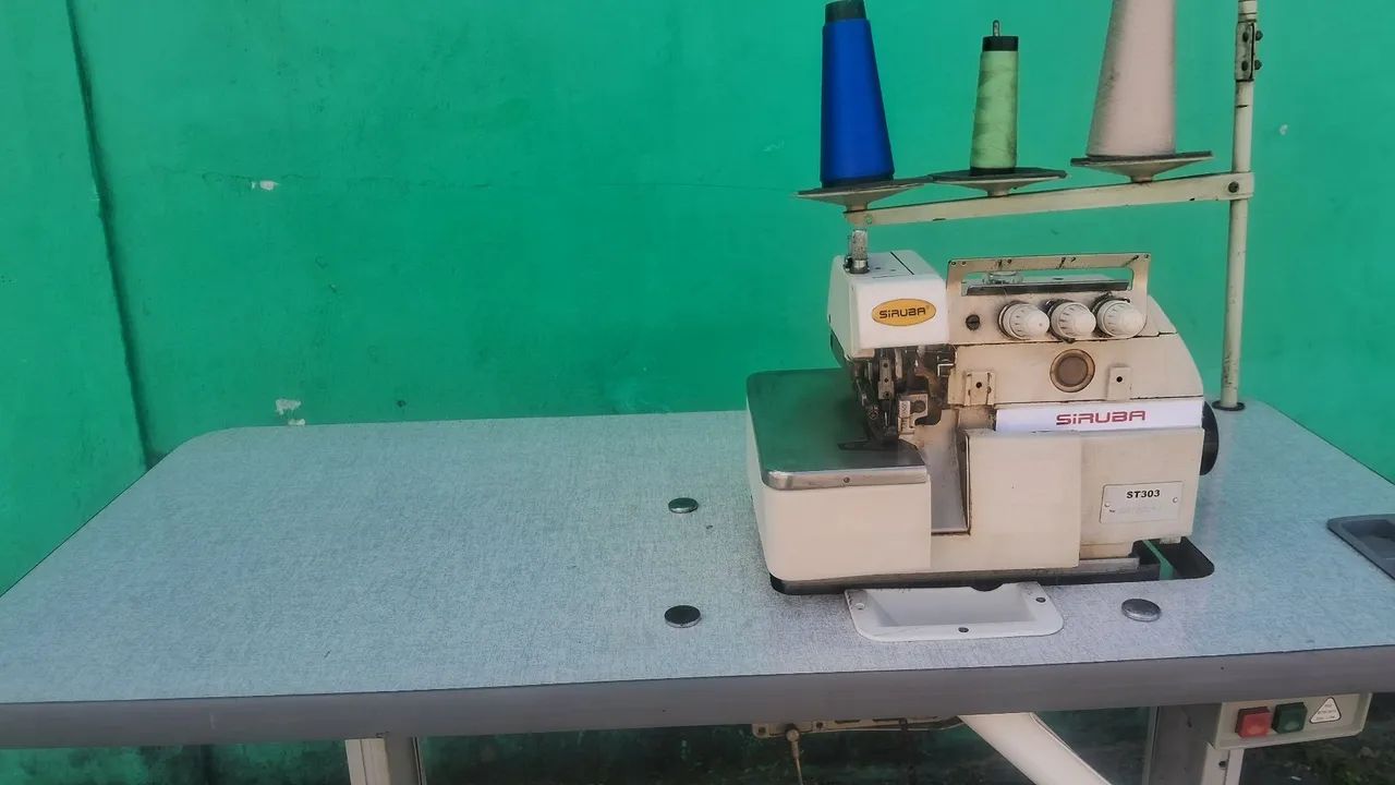 Máquina overlock industrial siruba  elétrica  - Foto 4