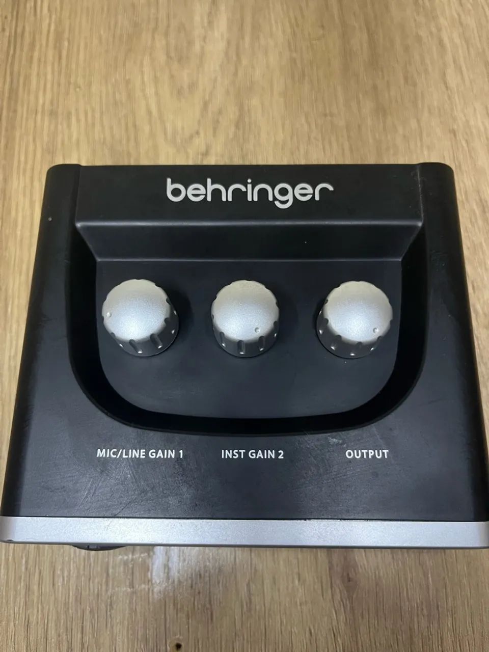 INTERFACE DE ÁUDIO BEHRINGER U-PHORIA UM2 - Foto 3