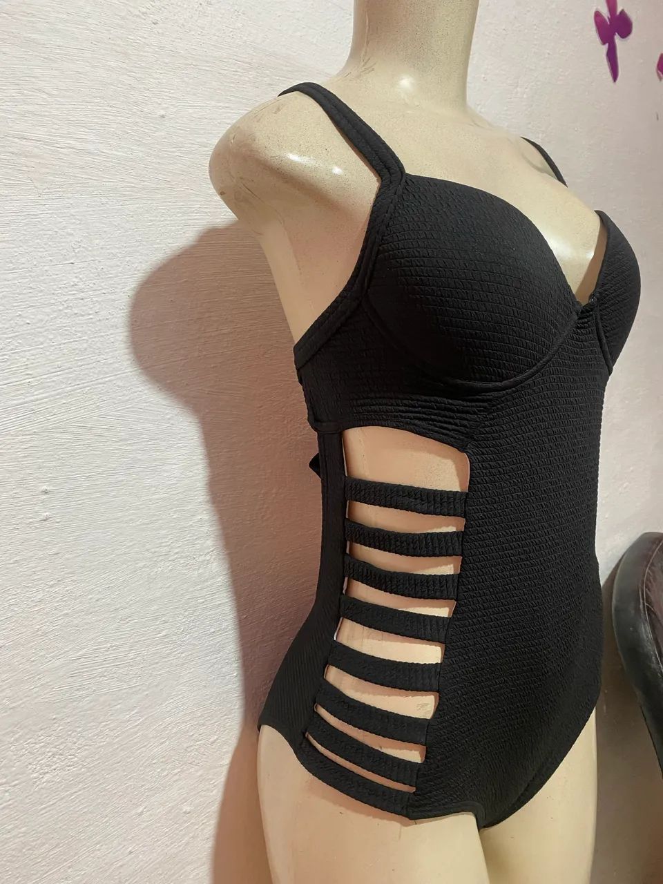 Maiô Preto com bojo e tirinhas G - Foto 2
