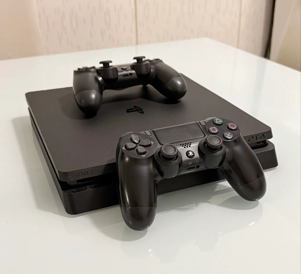 Ps4 slim 