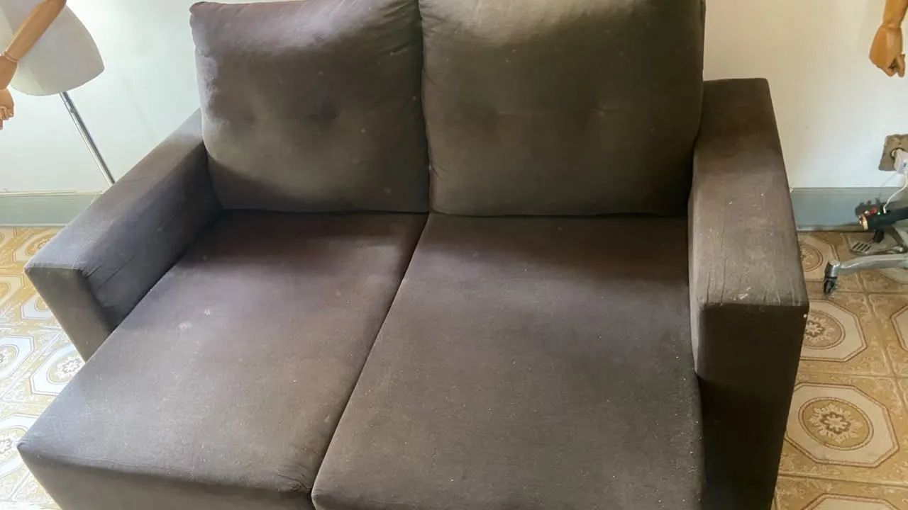 VENDO SOFÁ DE 2 LUGARES COM ASSENTO RETRÁTIL - Foto 2