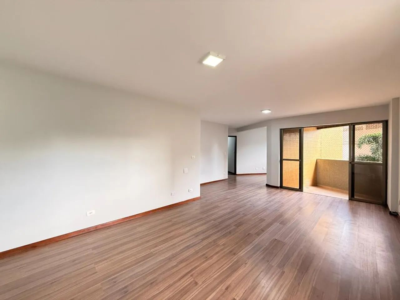 Apartamento para alugar em Maringá, Zona 07, com 3 quartos, com 149 m², Icaro - Foto 2