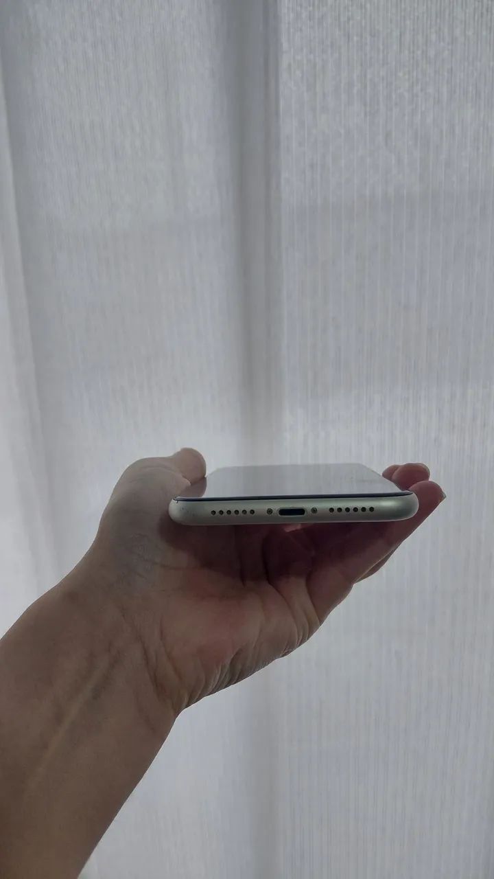IPhone 11 64gb (tela trincada) - Foto 2