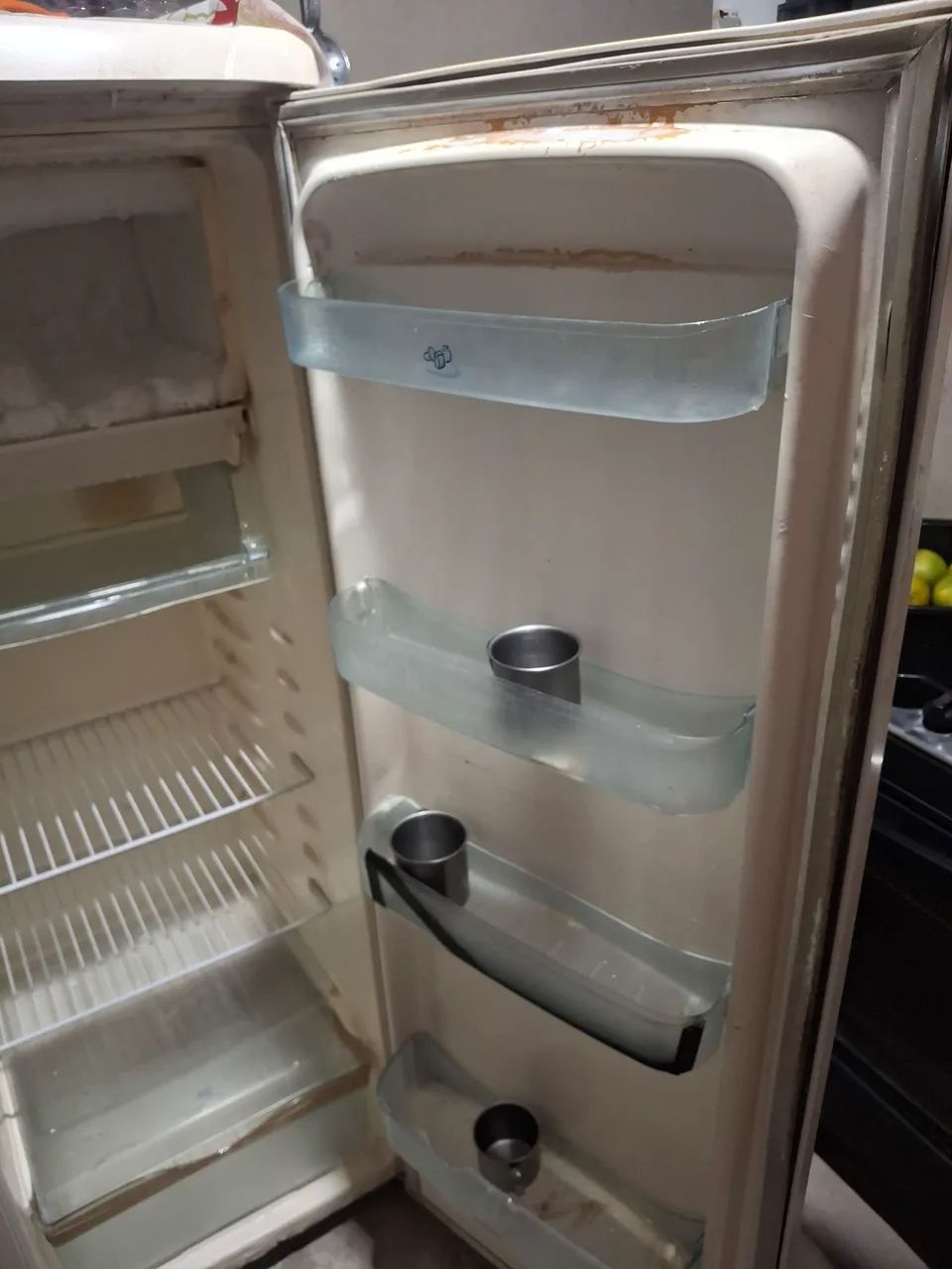 Geladeira  funcionando perfeitamente  - Foto 2