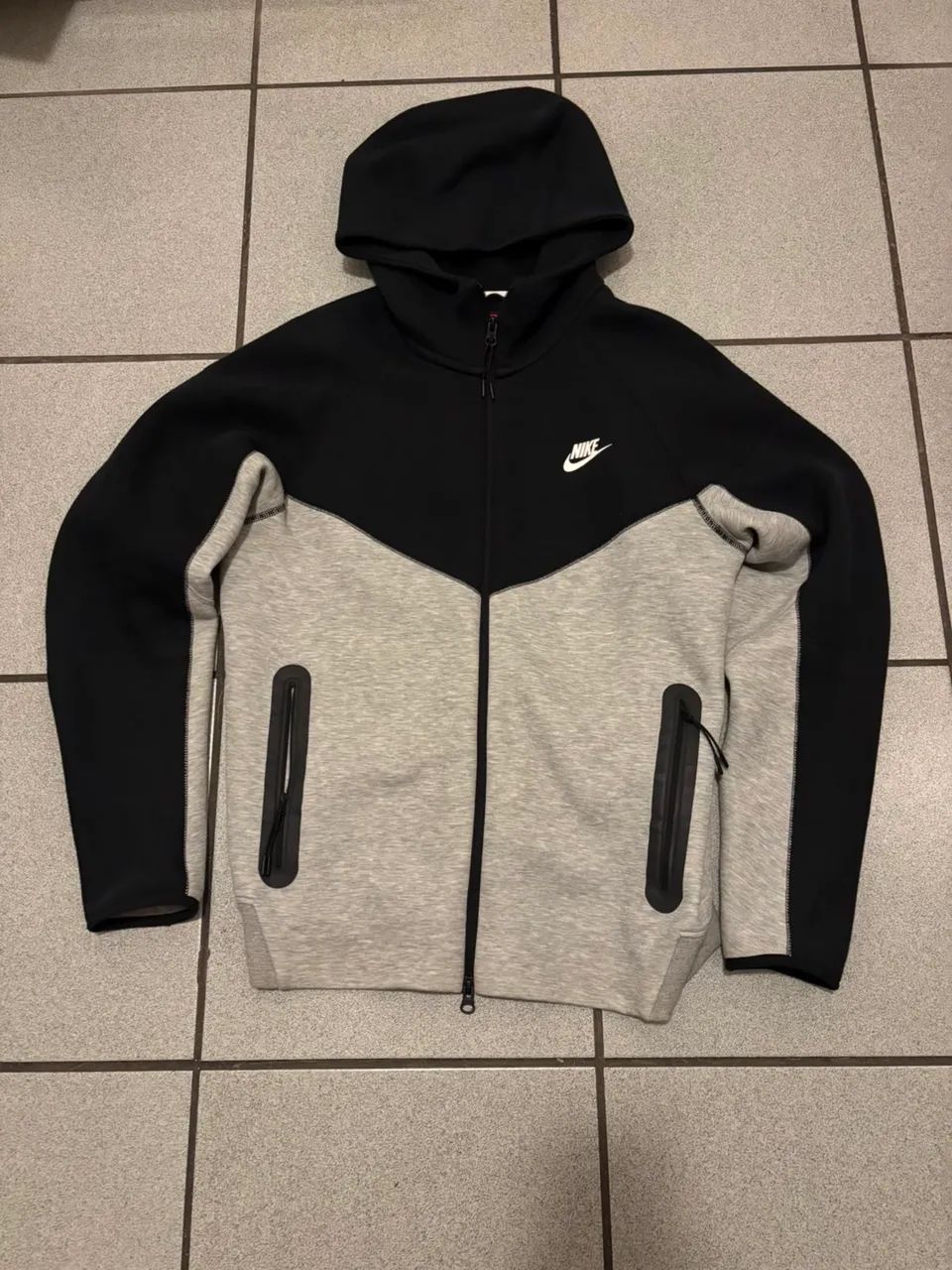 Nike tech fleece 23