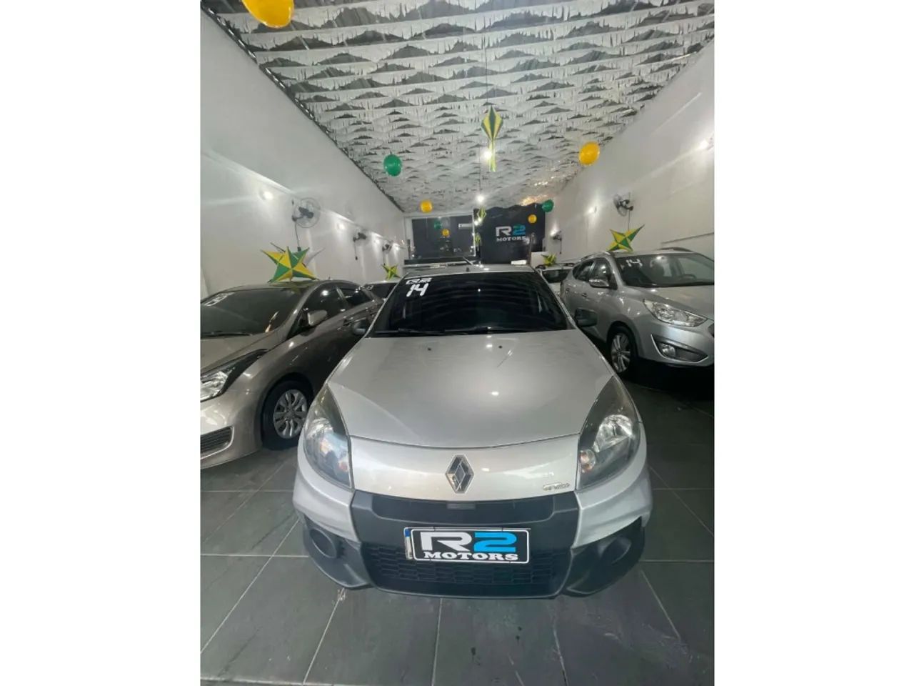 Renault Sandero SANDERO TechRun Hi-Flex 1.0 16V 5p 2014