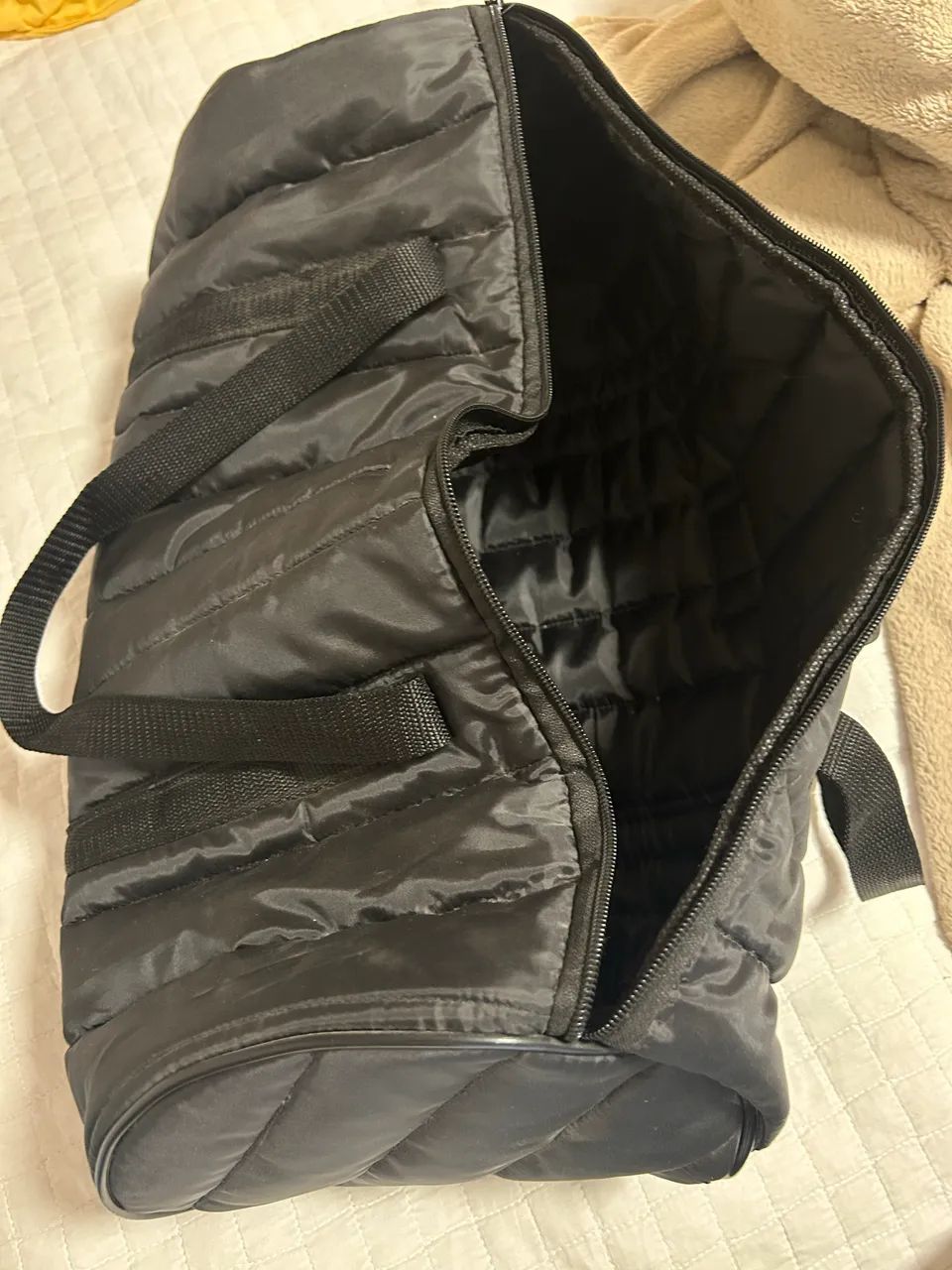 Mochila de mão nova - Foto 4