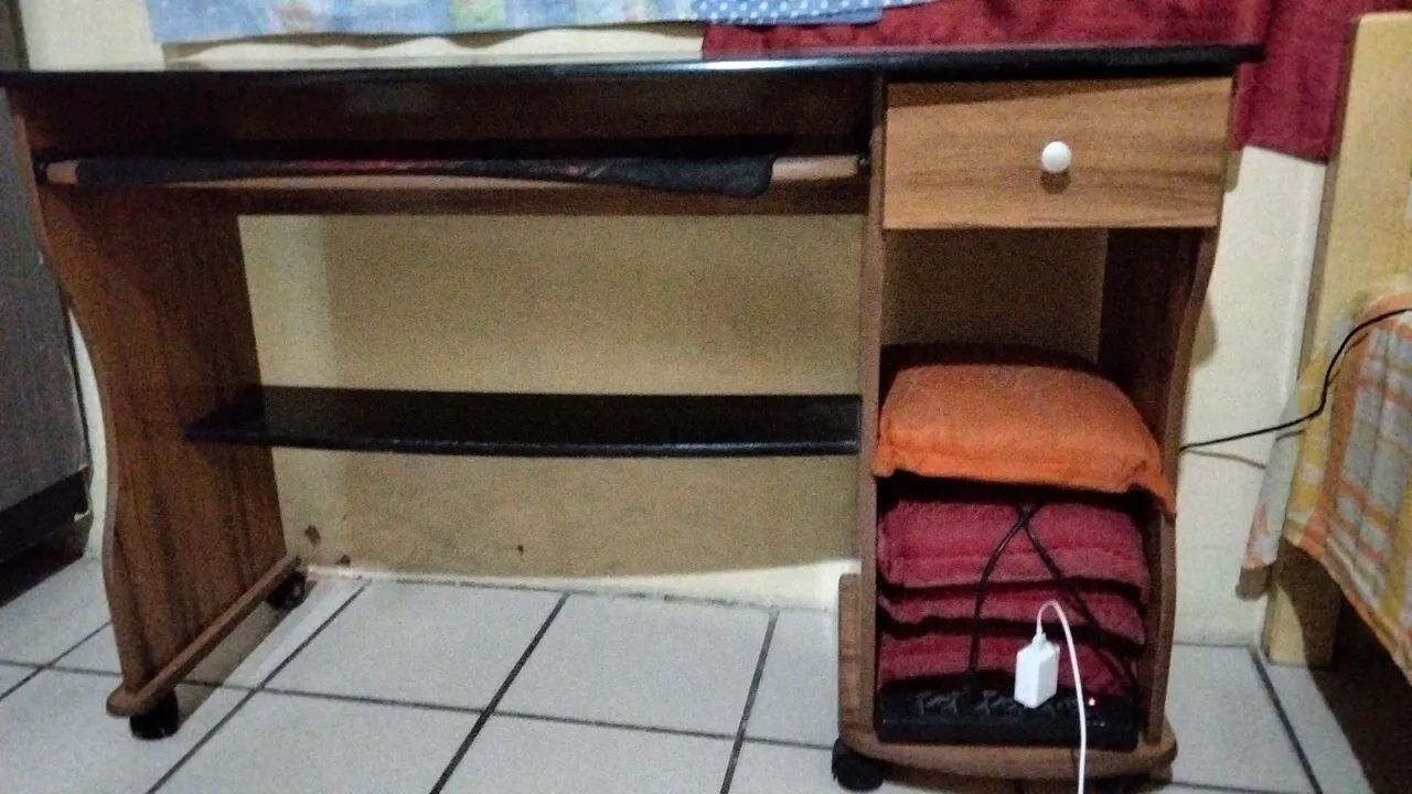 MESA DE MDF À VENDA - Foto 3