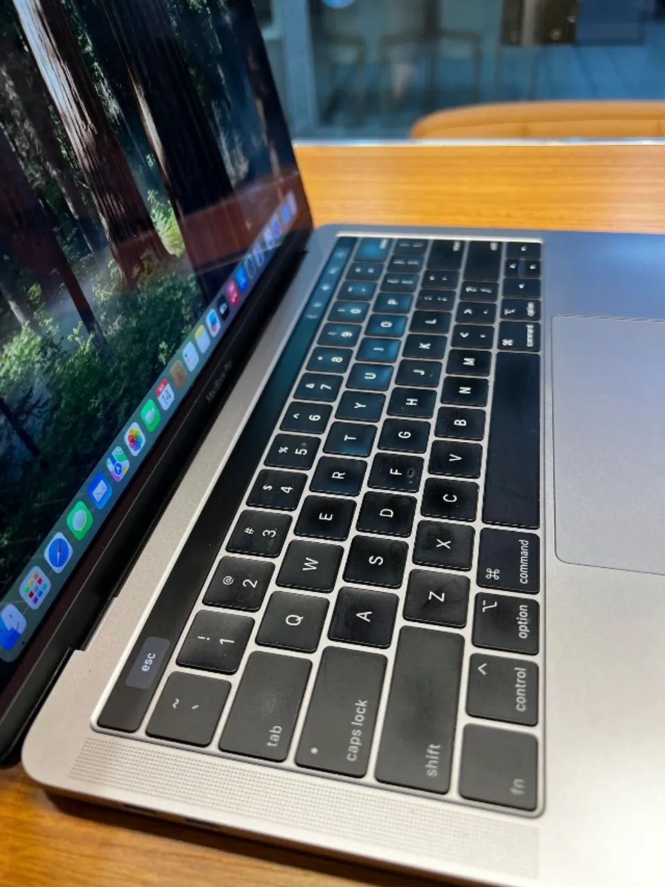 MacBook PRO 2018 16GB de ram 256gb - Foto 2