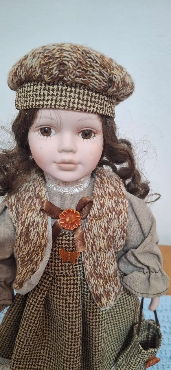 Boneca de porcelana 30cm - Foto 2